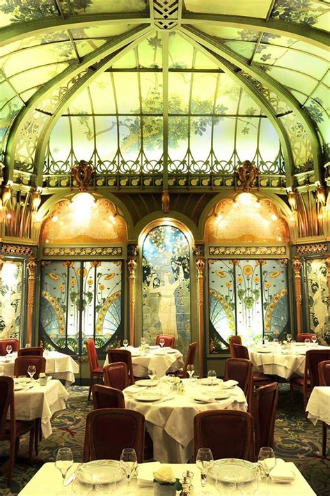 Neonscope Stunning Belle Epoque Restaurant In Paris Paris