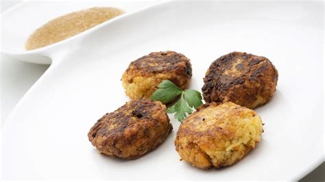 Recetas sencillas y fáciles de cocinar adecuadas tanto para principiantes como para expertos. Receta de Albóndigas de verduras de Karlos Arguiñano - YouTube