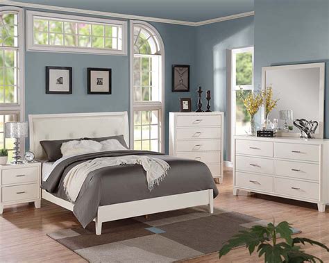 Home square contemporary design 3 piece bedroom set with two 1 drawer nightstands and 8 drawer double dresser in oak and white. Stylish Black Contemporary Bedroom Sets for White or Gray ...