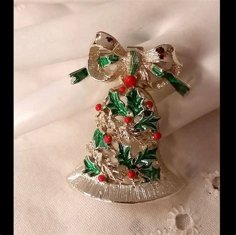 Vintage Gerrys Brooch Vintage Christmas Brooch Holly Bell Etsy