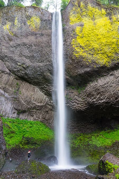 10 Amazing Waterfall Hikes In Oregon