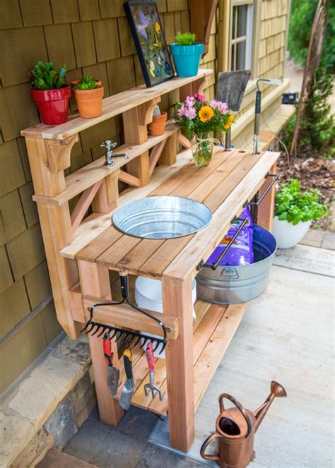 How To Make A Gardeners Potting Bench Pallet Garden Benches Garden