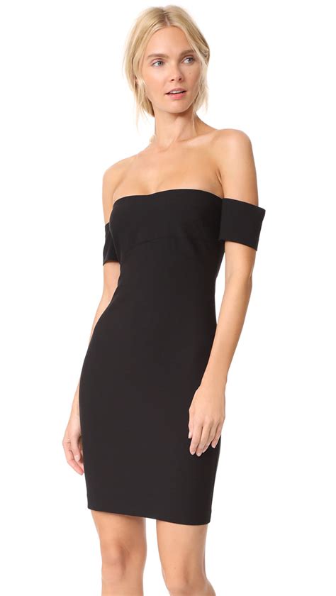 The Best Little Black Dresses Under 200 For Holiday Party