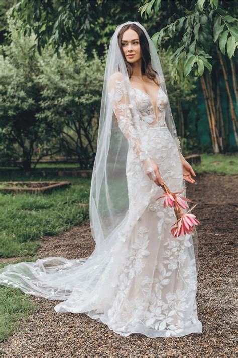 Fit And Flare Wedding Dresses Betsy Robinsons