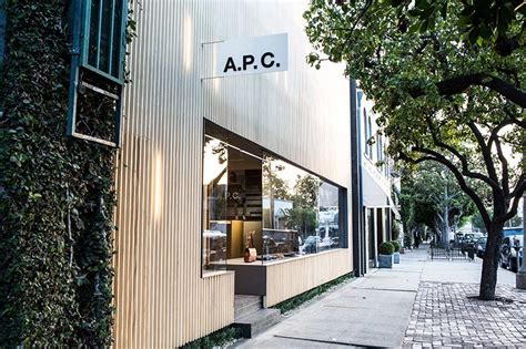 Apcs New Los Angeles Flagship Shines A Light On Retail Design