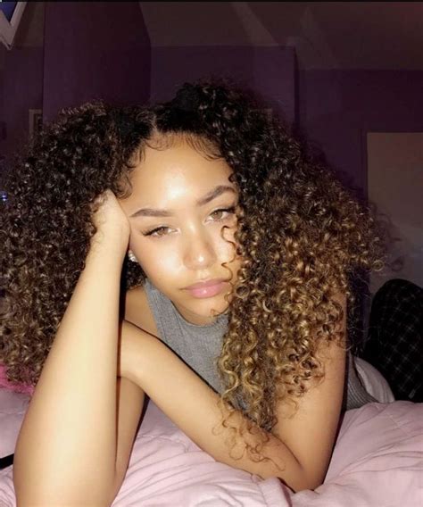 Pin By 𝓣𝓮𝓭𝓭𝔂𝓫𝓮𝓪🧸💘 On Baddies Curly Hair Styles Hair Inspiration