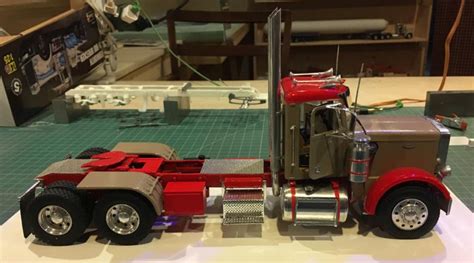 Pin By Patrick Garneau On Model Truck 1 24 Model Truck Kits