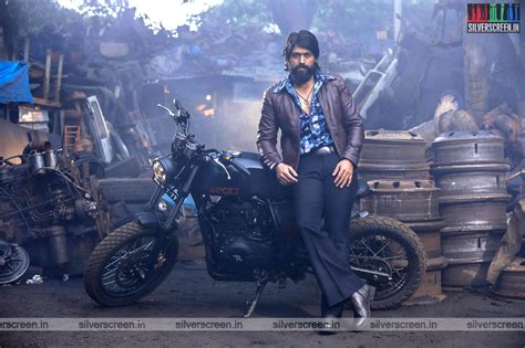 Kgf chapter 2 yash best wallpaper 72157. 'KGF' Movie Stills Starring Yash, Srinidhi Shetty ...