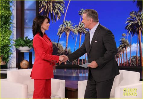 Photo Hilaria Baldwin Reveals Hubby Alec Wouldnt Kiss Her After Dating 6 Weeks He Shook My Hand