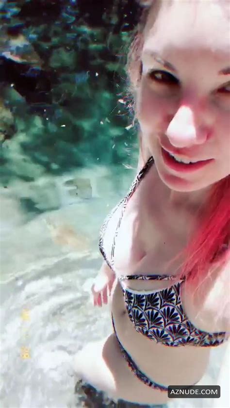 Mariana De Souza Sexy Selfie Video For Her Fans Aznude