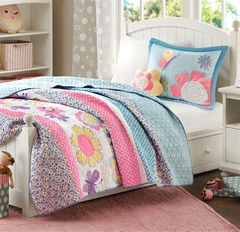 Madison park aubrey queen size bed comforter set is really a complete bed in a bag with lots of extras. CRAZY DAISY Full Queen QUILT SET : TEEN GIRLS BLUE FLORAL ...