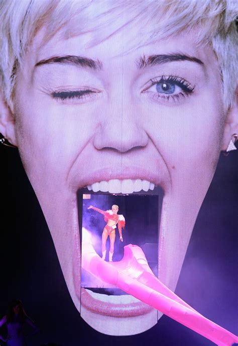 The 25 Most Insane And Magical Moments From Miley Cyrus Bangerz Tour Miley Cyrus Miley