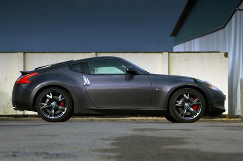 Nissan Unwrapped A 370z 40th Anniversary Black Edition For Europe