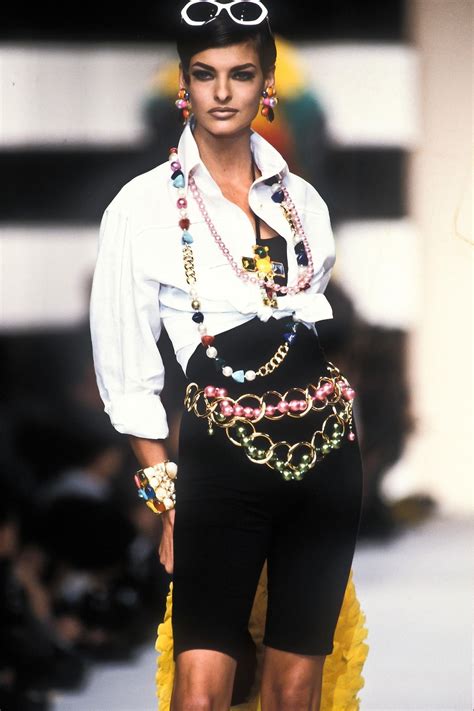 Chanel Rtw Ss 1991 Model Linda Evangelista 90s Chanel Chanel Shirt