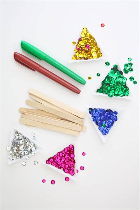 Easy And Fun Popsicle Stick Christmas Tree Craft On Love The Day