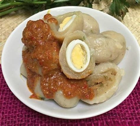 Beberapa orang menyebut panna cotta sebagai cooked cream atau krim yang dimasaknya. Cara Membuat Cilok Isi Telur Puyuh Bumbu Kacang | Resep ...