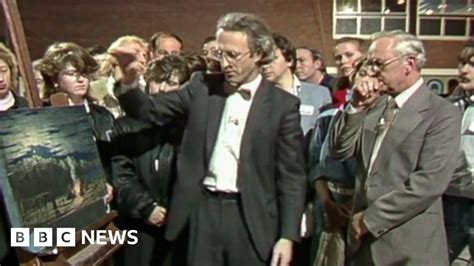 Hugh Scully Funeral Antiques Roadshows Lost Painting Moment Bbc News