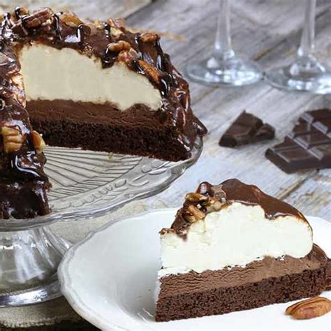 Remove from heat and add the gelatin mixture, whisking until fully dissolved. Chocolate Lumpy Bumpy (12p/ptn) | Pilgrim Foodservice