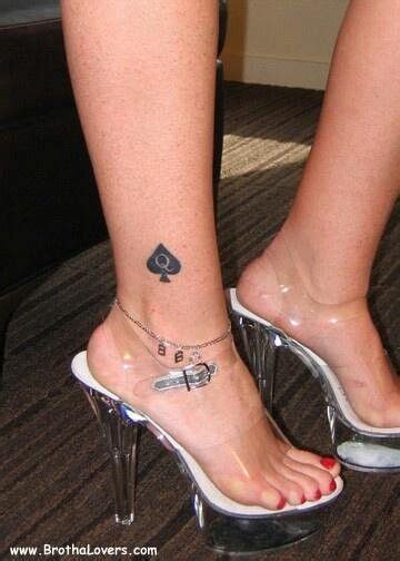 10 Things To Wear Ideas Queen Of Spades Tattoo Queen Of Spades Queen Of Spades Bbc