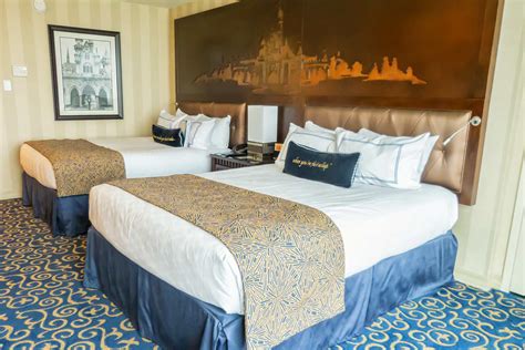 Proven Insider Tips For Visiting The Disneyland Hotel