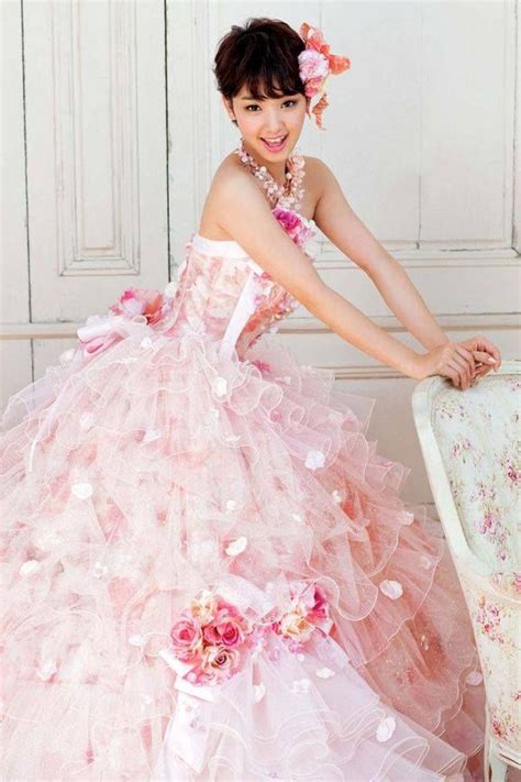 Seit 1901 ist peek & cloppenburg* für erstklassige bekleidung bekannt. Gouriki Ayame Fanpage Vietnam | Abschlussball kleider ...