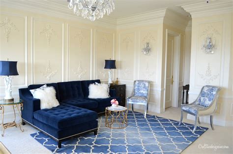 Blue velvet tufted sofa and crystal chandelier Cute Royal Blue Velvet sofa Décor - Modern Sofa Design ...