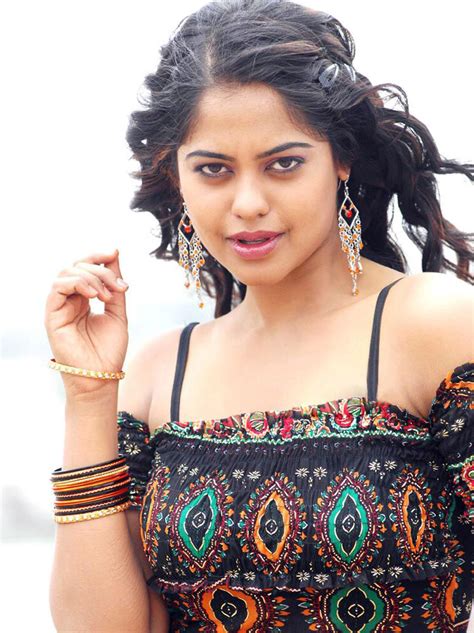 Bindu Madhavi Latest Photo Gallery Images Love About MENDAL