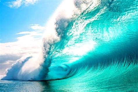 Huge Wave Pictures, Photos, and Images for Facebook, Tumblr, Pinterest, and Twitter