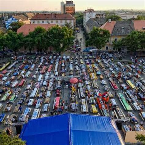 Vojvodina, autonomous province in serbia. Sombor stew festival, Vojvodina Province, Serbia. LAZAR ...
