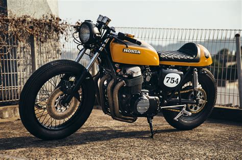Professional rider shown on closed course. Julian's Honda CB750 Cafe Racer | Throttle Roll