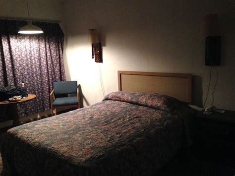 This Is The Cheap Hotel Room That Biff Catches Willie Having An Affair