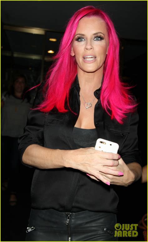 Full Sized Photo Of Jenny Mccarthy Dyes Her Hair Hot Pink 25 Photo
