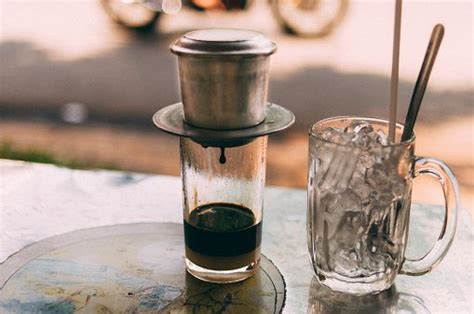 The Coffee Drinking Culture Of Saigon People Saigonwalks
