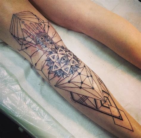 15 Perfect Dotwork Tattoo Designs For Women And Men