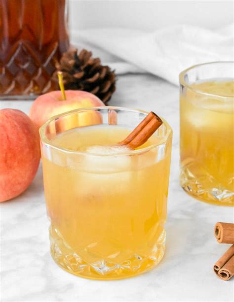 25 Simple Fall Wedding Signature Drinks For Fall Couples