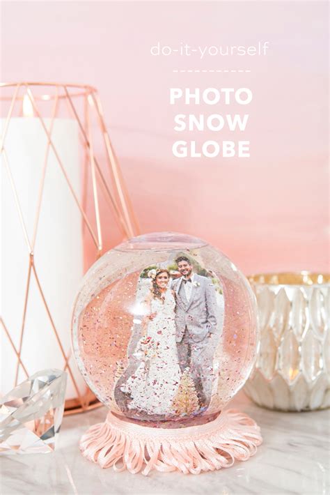 These Diy Wedding Photo Snow Globes Are Just Darling