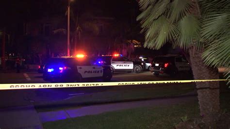 Huntington Beach Police Fatally Shoot Man Arrest Woman After Spike