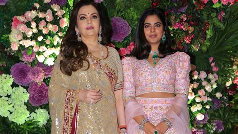 Isha Ambani Is Making A Strong Case For Outfit Repeats With Her Abu