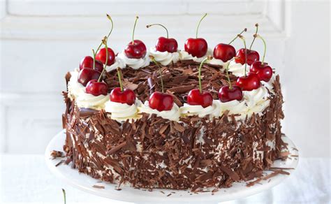 25 minuten bei 175 grad. Beste Schwarzwälder Kirschtorte • Rezept • GUSTO.AT