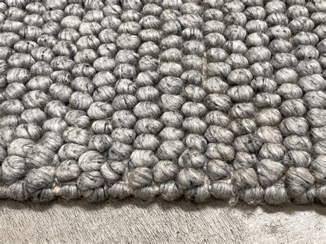 100 Wool Chunky Loop Pile Grey Colour Rug
