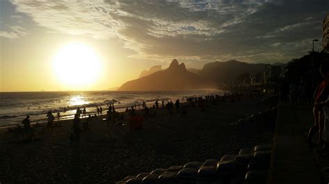 Magic In Brazil How To Watch The Arpoador Sunset Rio De Janeiro