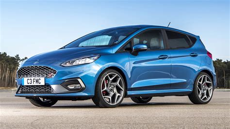 2018 Ford Fiesta St 5 Door Wallpapers And Hd Images Car Pixel