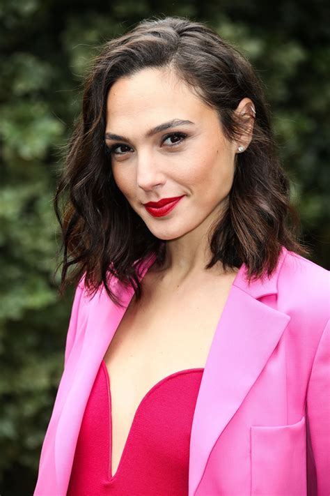 My heart breaks, wrote gadot. Gal Gadot Sexy (18 Photos) | #TheFappening