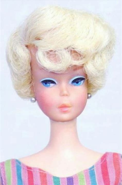 Vintage Platinum Blonde European Sidepart Bubblecut Barbie Barbie Collector Vintage