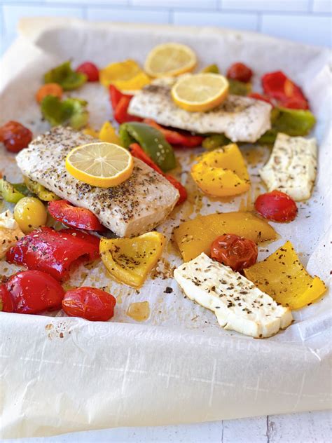 Alibaba.com offers 811 gutted mahi mahi products. Easy! Sheet Pan Mahi Mahi with Roasted Feta and Tomatoes
