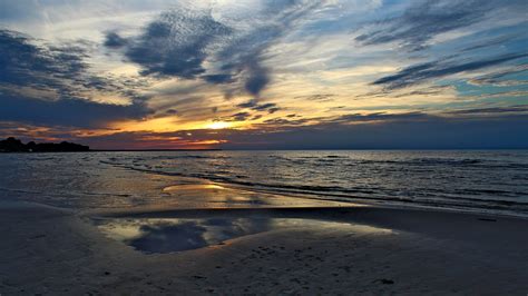 Wallpaper Beach Sea Horizon Clouds Sunset Dark Hd Widescreen