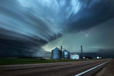 Storm Chaser Nick Moir Captures The Ferocity Of Tornado Alley Au