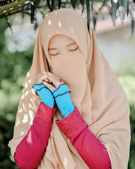 Cewek Cantik Cadar Budaya Arab Siswi Cantik Pakaian Sederhana Gaya Hijab Gaun Sederhana