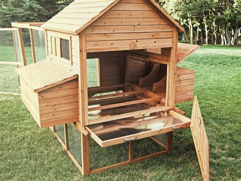 Easy Inexpensive Chicken Coop ~ Building Hen House