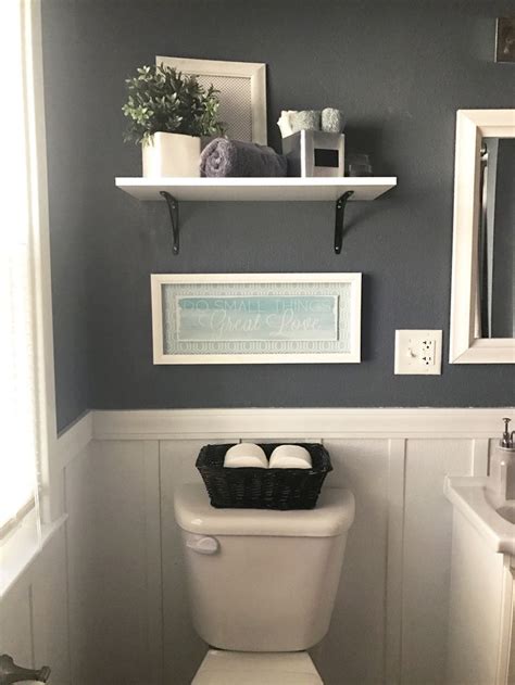 Continue scrolling for 60 ingenious ways to maximize even the smallest of bathroom spaces—all without sacrificing an inch of. Sitemap | Gray bathroom decor, White bathroom decor, Gray ...
